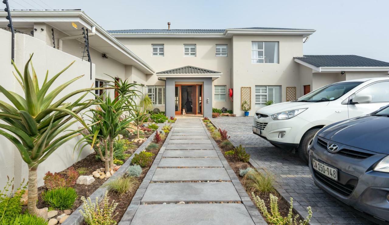 Bentley'S Guesthouse Bloubergstrand Ngoại thất bức ảnh